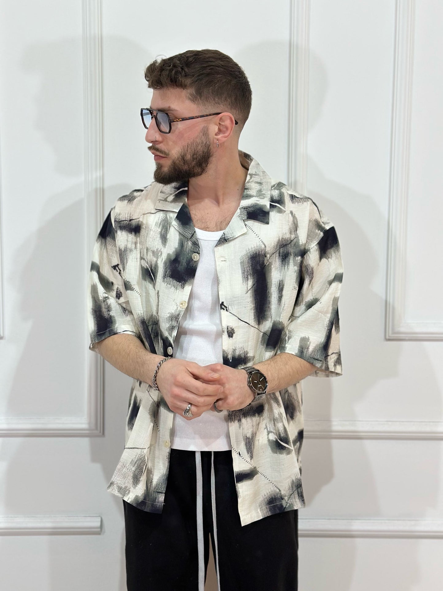 camicia fantasia black and White dissolution