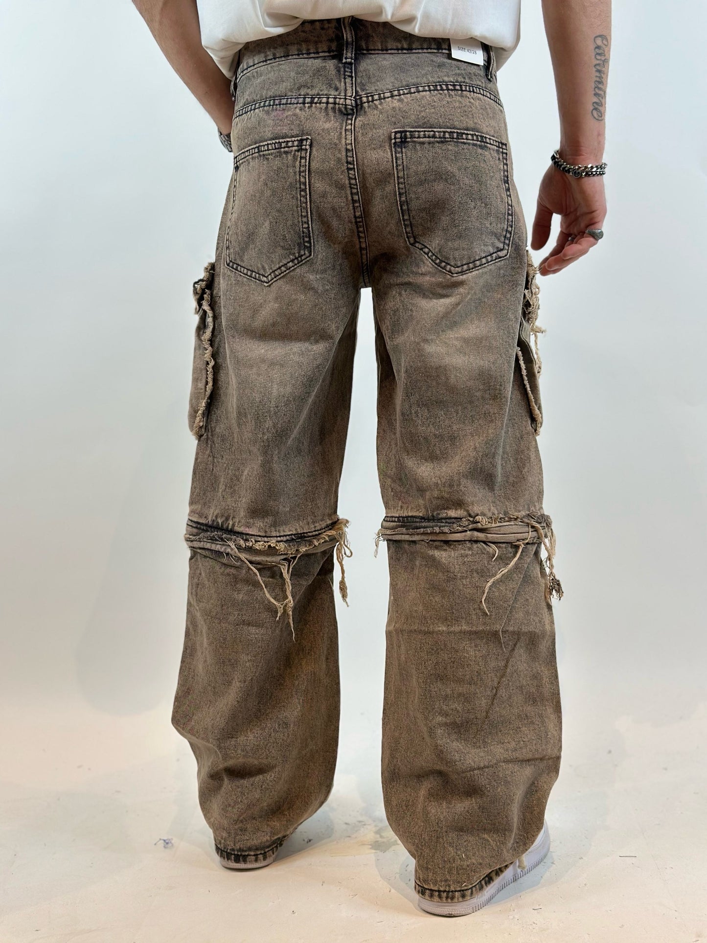 JEANS CARGO TASCONI Divided