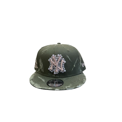 Cap 9fifty NY grey custom pearl little rose”